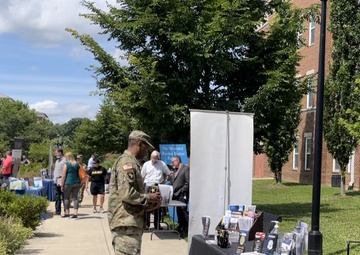 Fort Belvoir SRU Career Fair Draws More Than 30 Employers