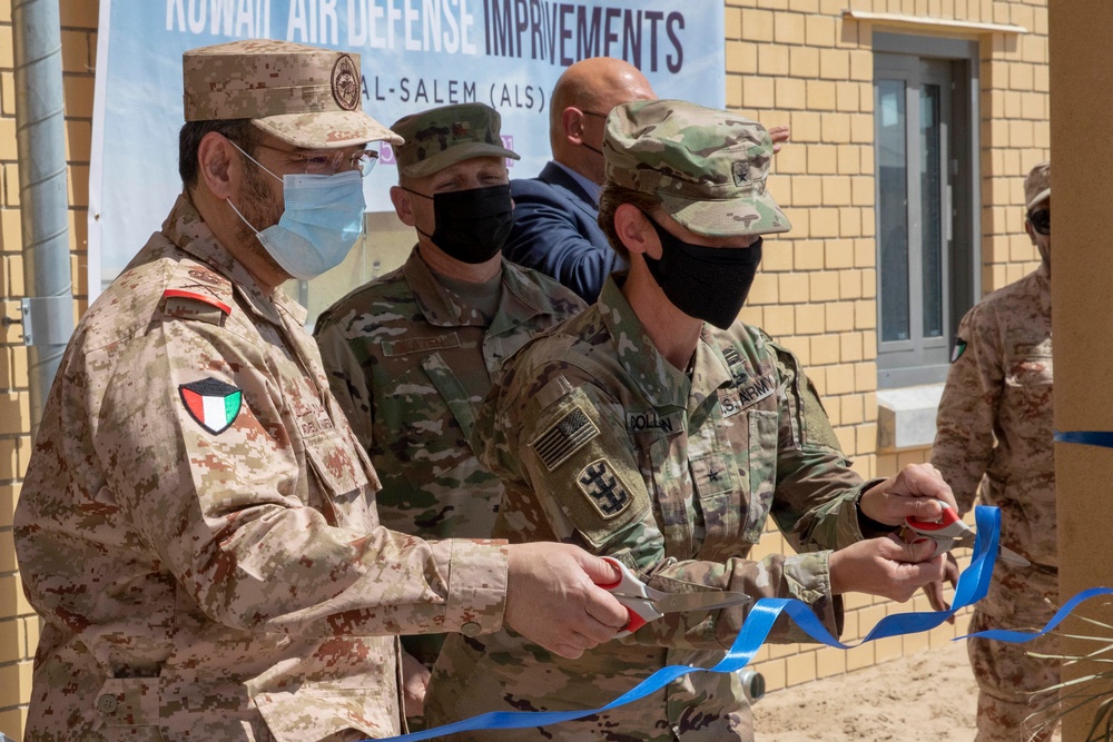 General officers cut the ribbon of new Patriot Fire Site