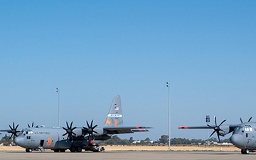 152nd Airlift Wing “High Rollers” extended on MAFFS duty as fires continue burning across western states