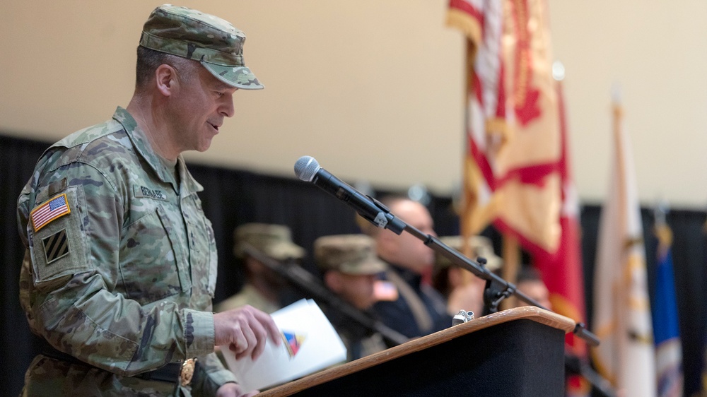 Bliss garrison changes command, former Bragg Infantry officer takes helm