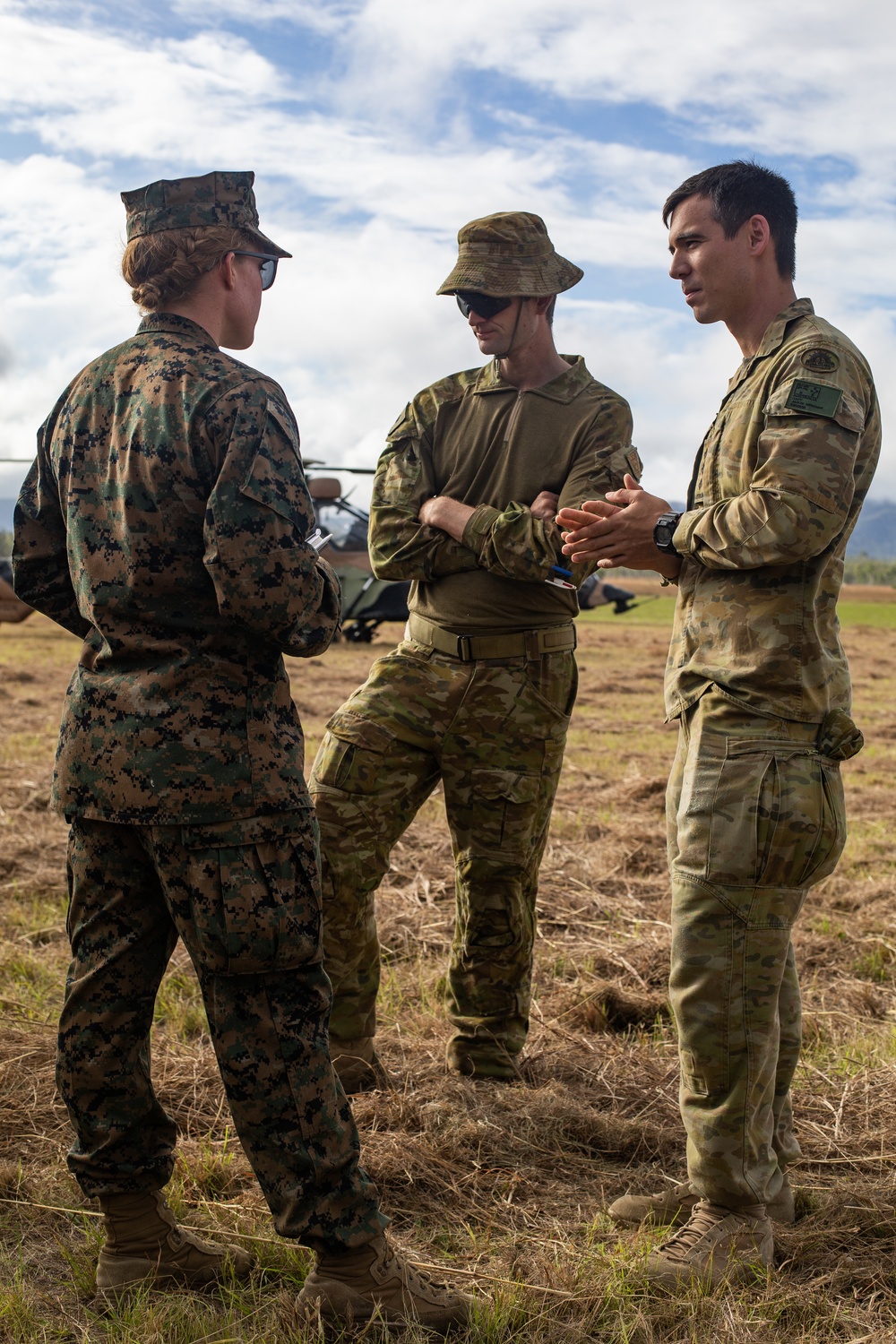Marines with 31st MEU meet Australians for ROC Walk