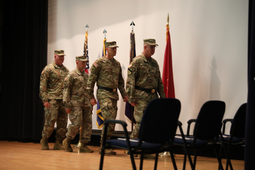 USACAPOC(A) Commanding General attends 352 CACOM Relinquishment of Command Ceremony