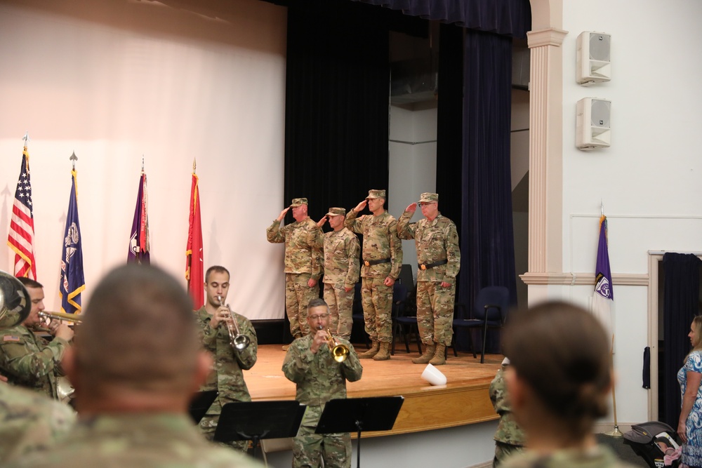 USACAPOC(A) Commanding General attends 352 CACOM Relinquishment of Command Ceremony