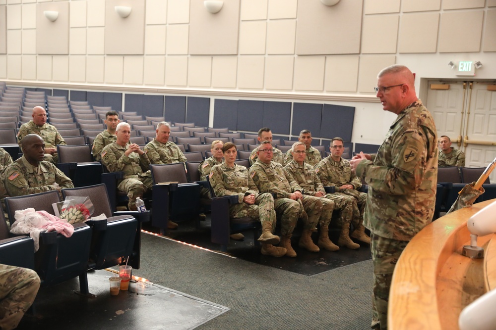 USACAPOC(A) Commanding General attends 352 CACOM Relinquishment of Command Ceremony