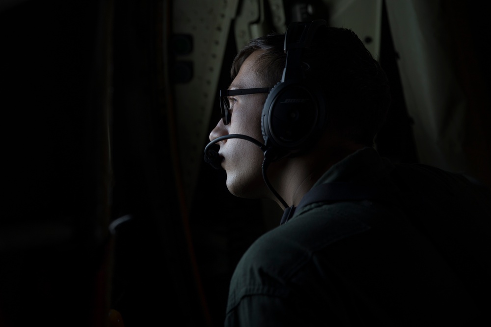 Talisman Sabre 21: U.S. Marines with VMGR-152 conduct aerial refueling in Australia