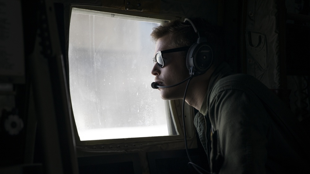 Talisman Sabre 21: U.S. Marines with VMGR-152 conduct aerial refueling in Australia