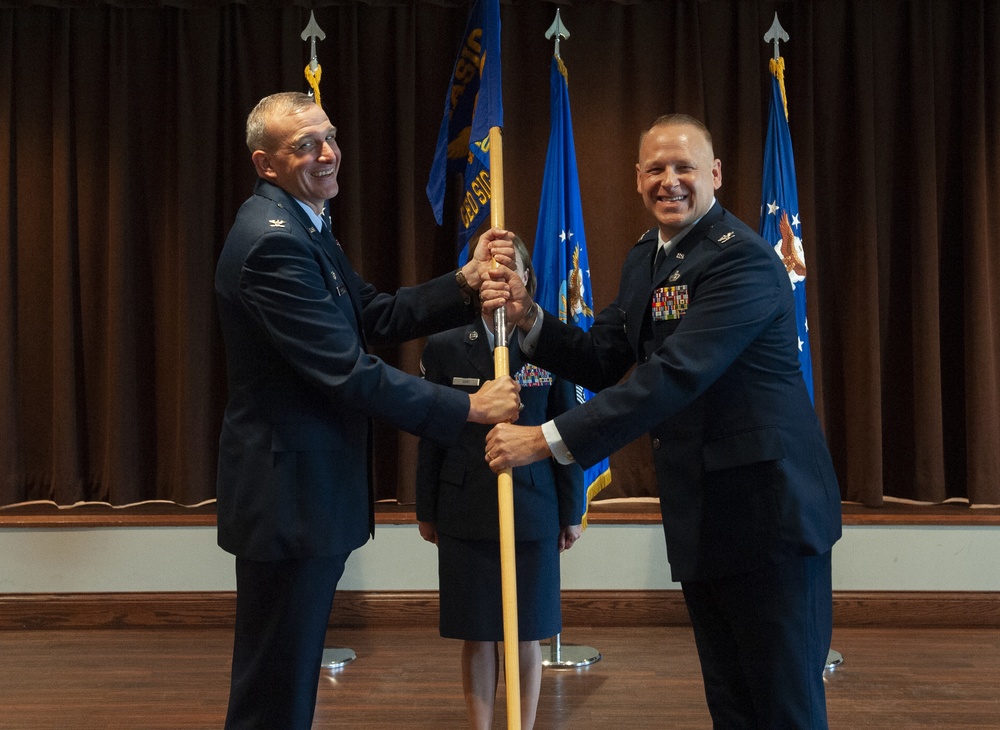 Geospatial and Signatures Intelligence Group welcomes new commander
