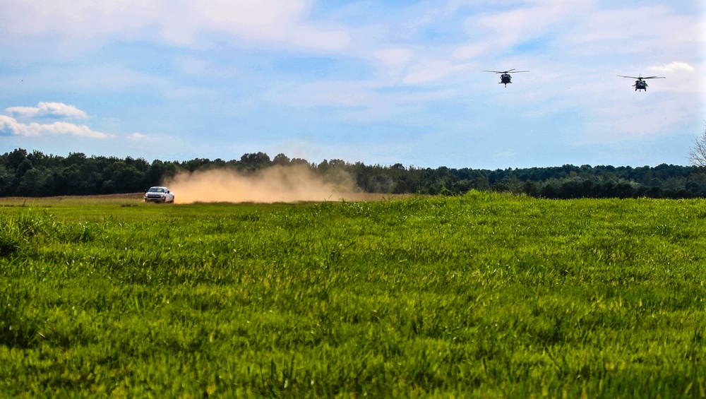 Green Berets conduct vehicle interdiction