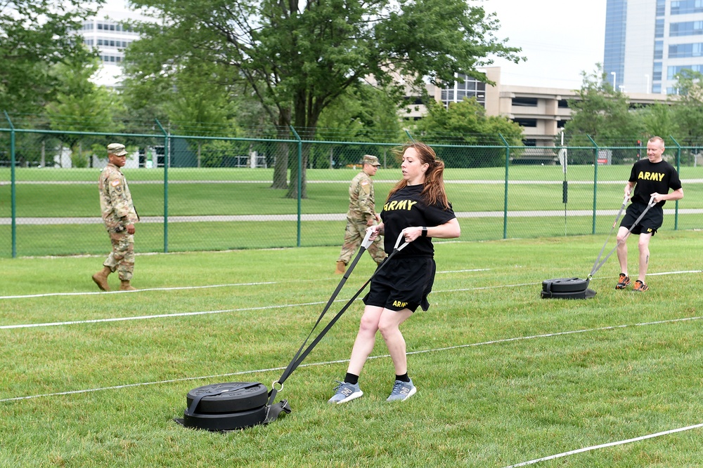 DVIDS Images Army Reserve Soldiers conduct a diagnostic ACFT ahead of roll out Image 3 of 3