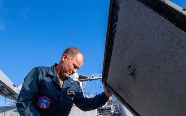 Admiral Visits USS Germantown