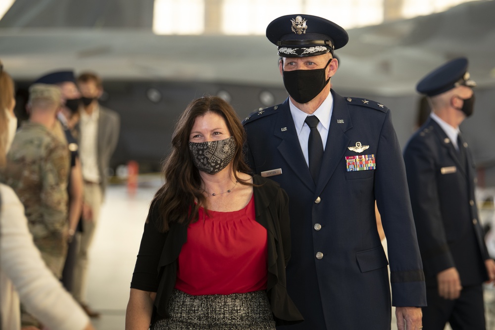 Dertien takes command of AFTC