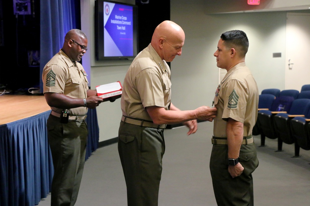 Marine Corps Installations Command (MCICOM) Town Hall