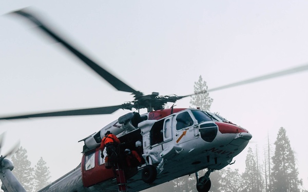 &quot;Wranglers&quot; of Naval Air Station Lemoore Search and Rescue Training