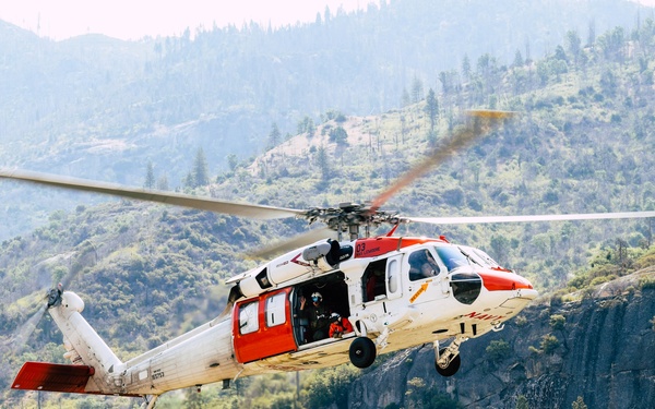 &quot;Wranglers&quot; of Naval Air Station Lemoore Search and Rescue Training