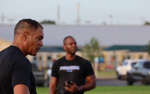 36th Engineer Brigade conducts physical training with the FORSCOM Command team