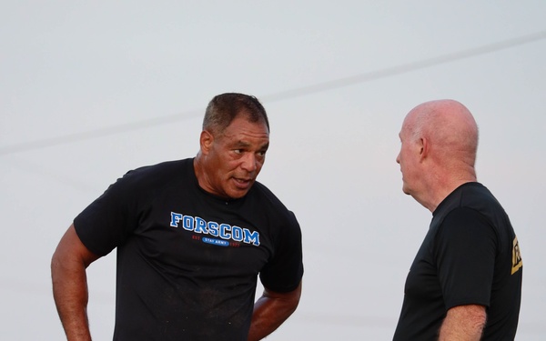 36th Engineer Brigade conducts physical training with the FORSCOM Command team