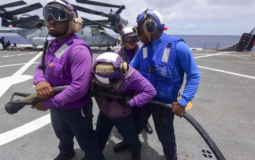 USS John P. Murtha (LPD 26) Flight Deck Fire Training
