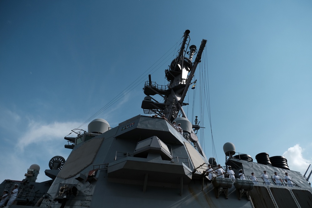 USS Laboon Returns to Naval Station Norfolk