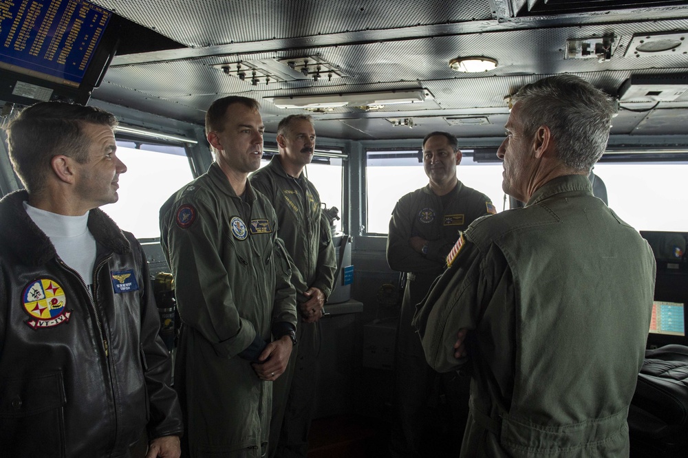 Vice Admiral Koehler Visits USS Carl Vinson (CVN 70)