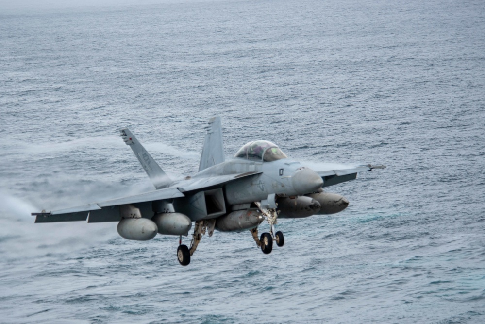 USS Ronald Reagan (CVN 76) Flight Operations