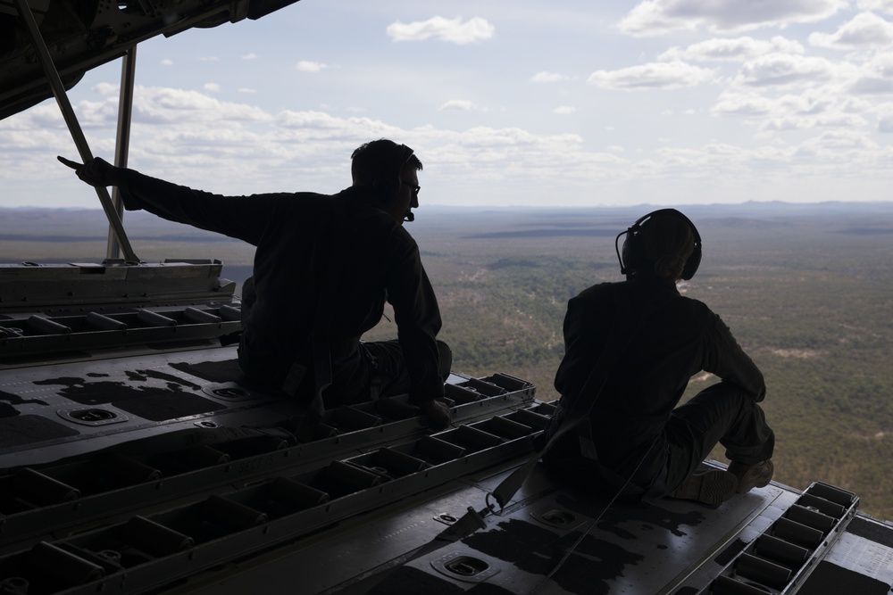 Talisman Sabre 21: VMGR-152 conduct tactical navigation in Australia