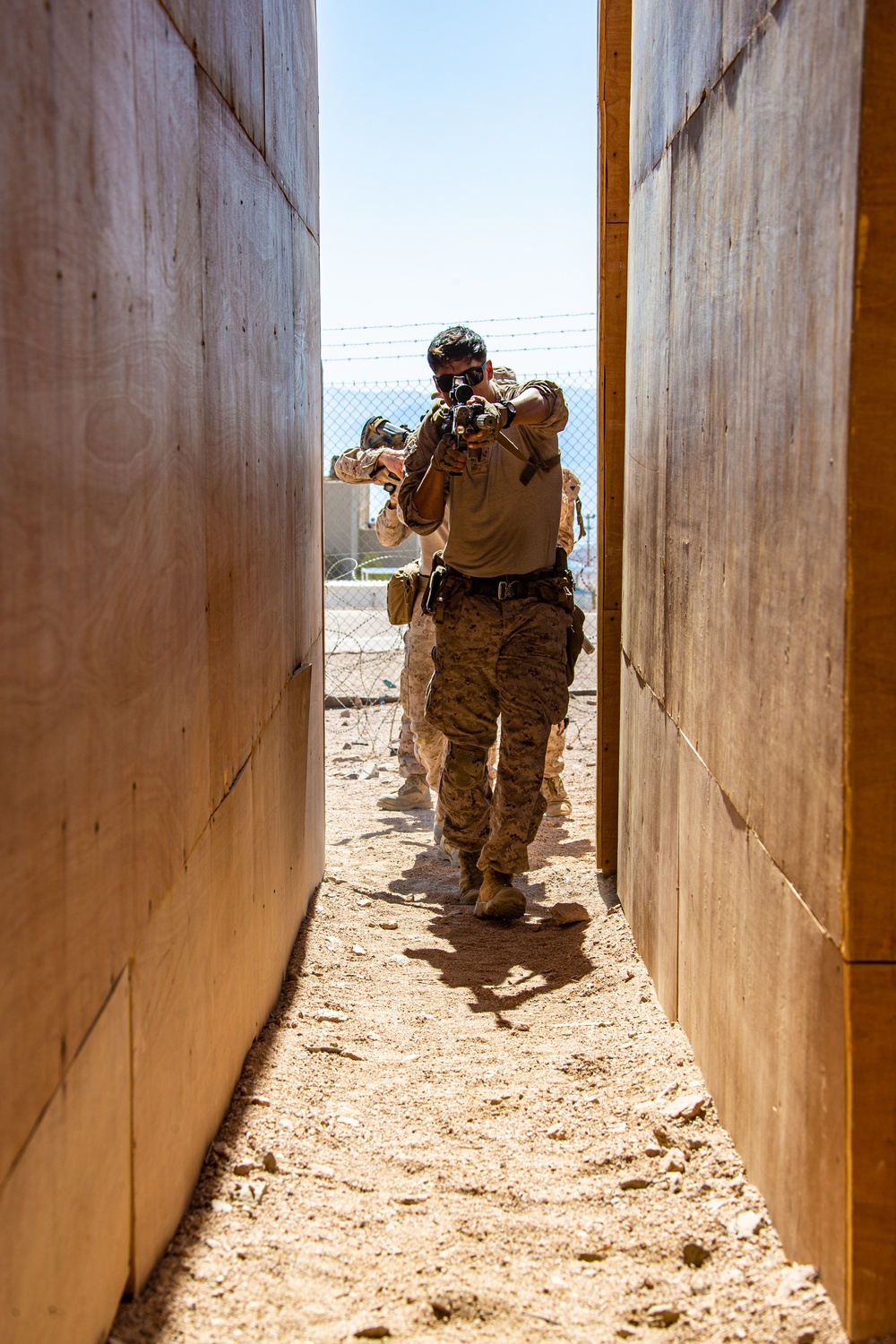 2/1 Conducts Stress Shoot Range