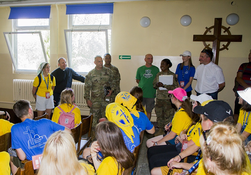 50th Regional Support Group hosts base tour for Polish Students