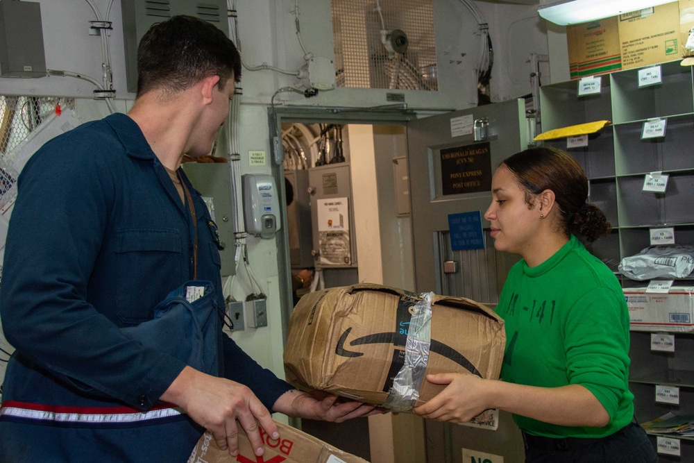 USS Ronald Reagan (CVN 76) Post Office