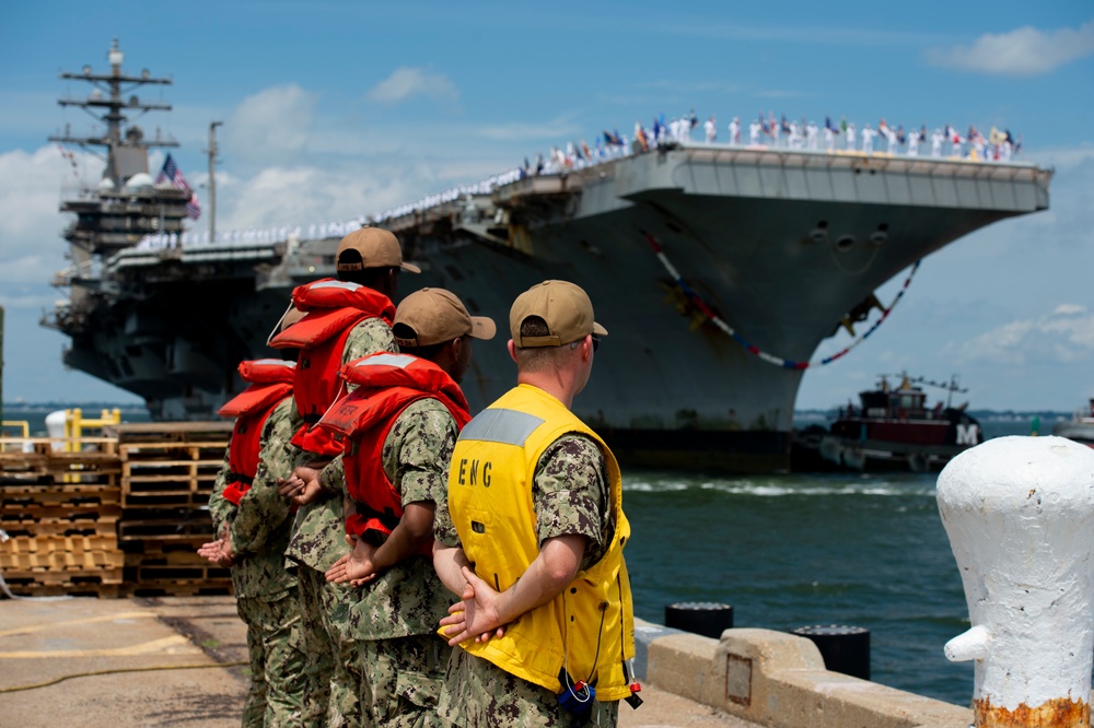 USS Dwight D. Eisenhower Returns to Homeport After 6-Month Deployment to 5th and 6th Fleet