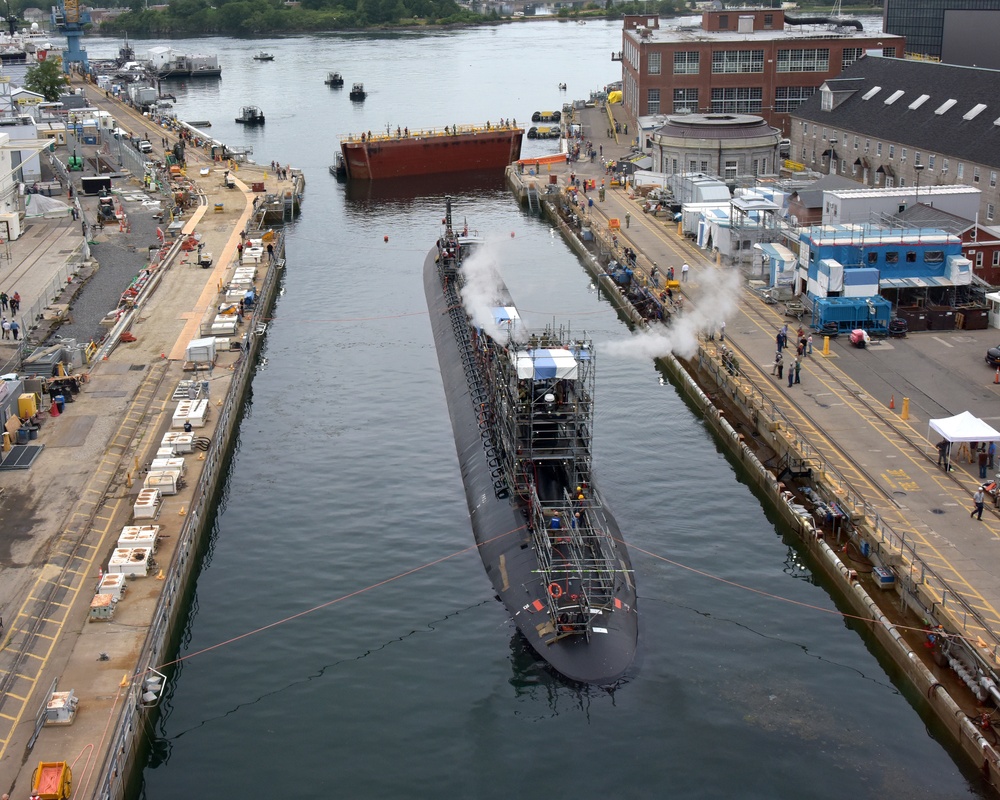 USS Virginia (SSN 774) Undocks at Portsmouth Naval Shipyard