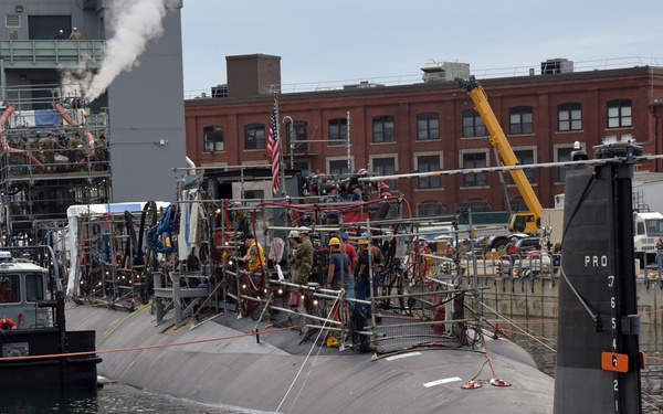 USS Virginia (SSN 774) Undocks at Portsmouth Naval Shipyard