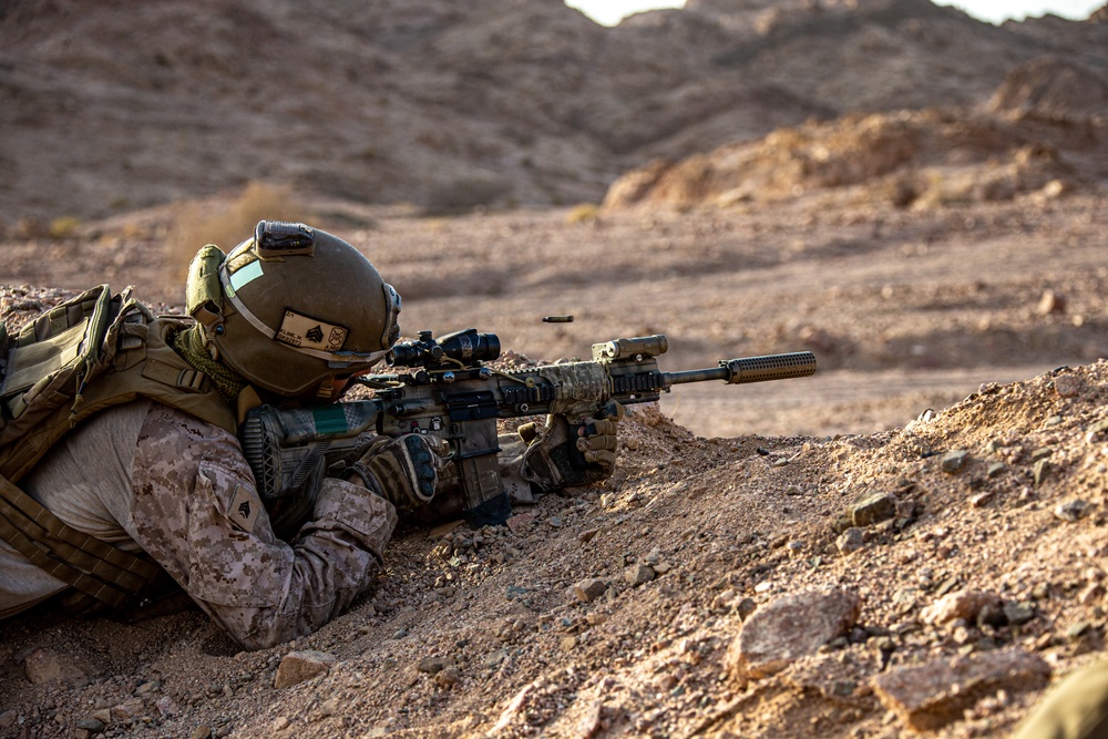 DVIDS - Images - 2/1 Trains with British Army 2nd Battalion, Parachute ...