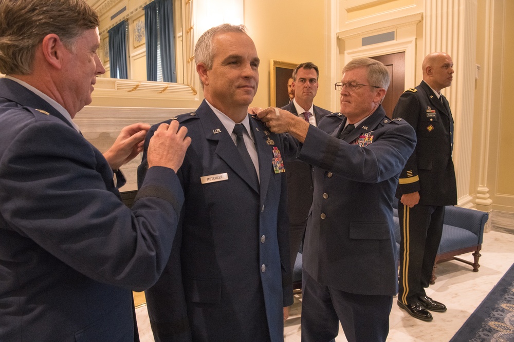 Former 137th SOW Vice Commander promotes to brigadier general