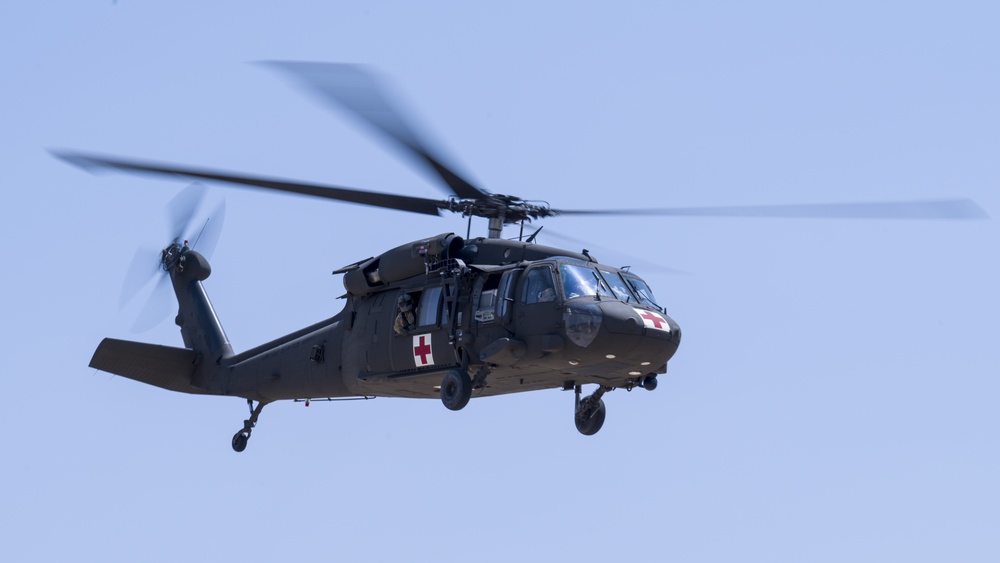412th MDG conducts “Dustoff” training with Fort Irwin helicopters