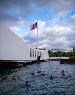 MDSU-1 USS Arizona Memorial Survey Dive