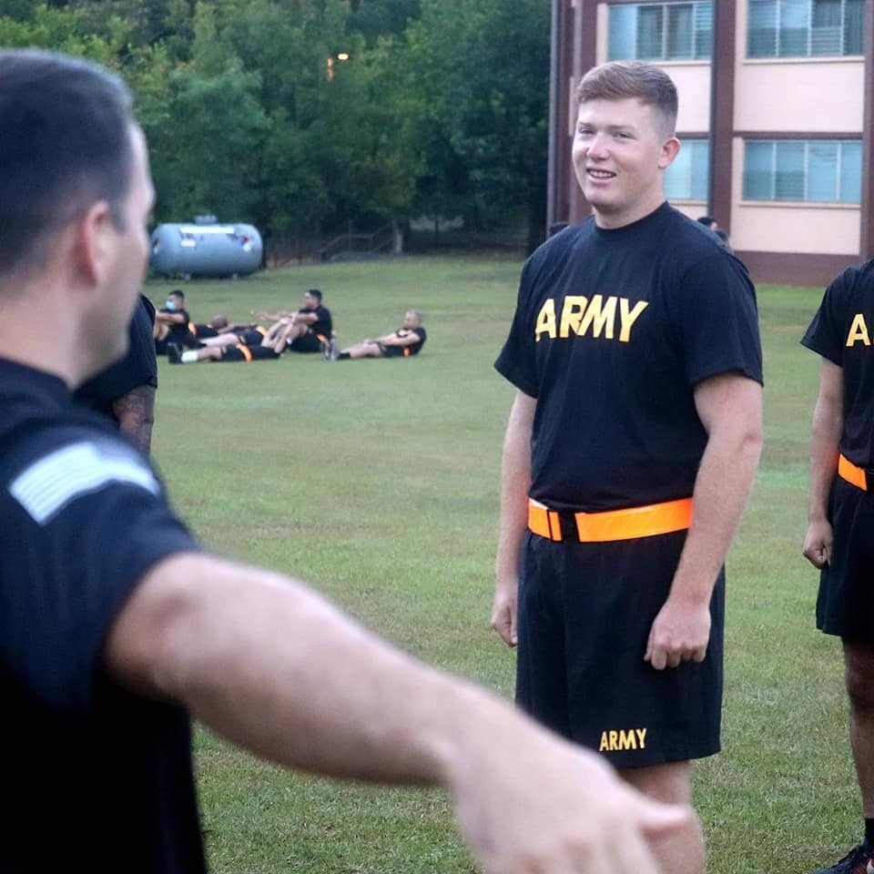 U.S. Army Noncommissioned Officer Academy Hawaii Students conducts Physical Training