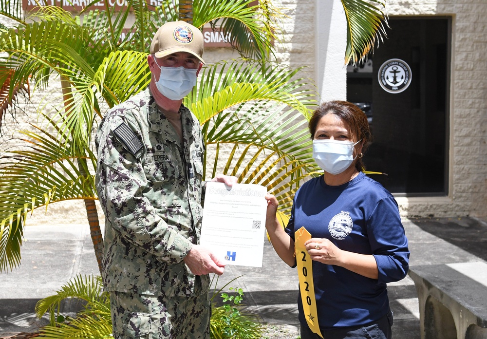 lue-H Navy Surgeon General's Health Promotion and Wellness Award Presentation