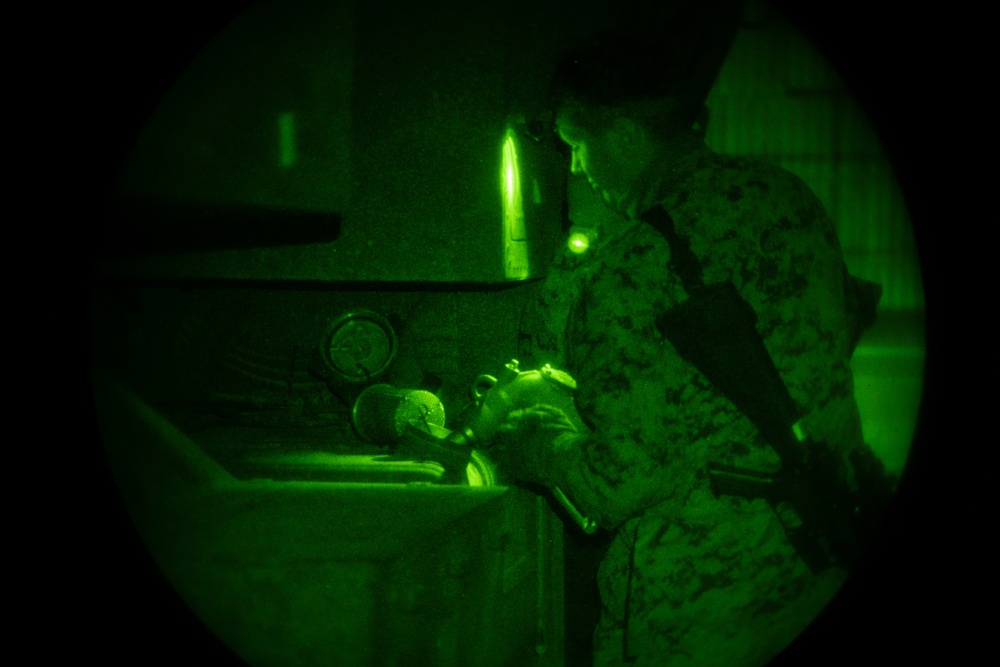 Talisman Sabre 21 | Marines with 3D Transportation Battalion conduct night refueling operations