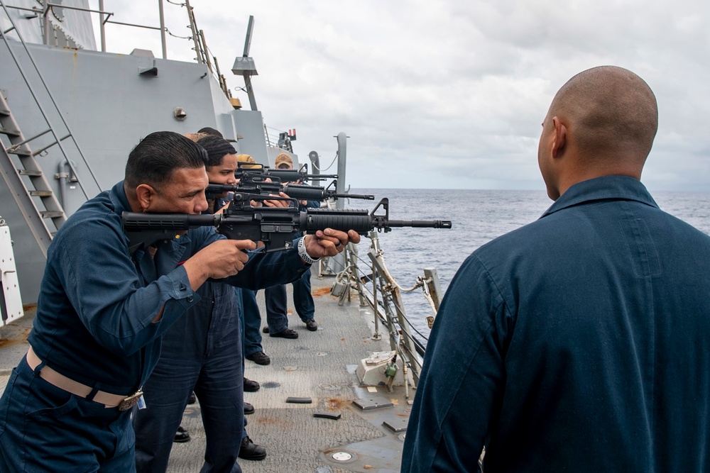 Sailors conduct M4 weapons familiarization aboard USS Rafael Peralta (DDG 115)