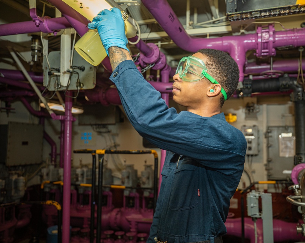 USS Ronald Reagan (CVN 76) Fuel Sampling