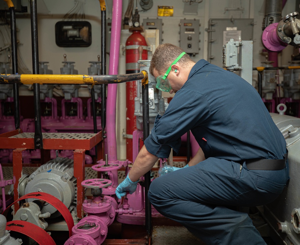 USS Ronald Reagan (CVN 76) Fuel Sampling
