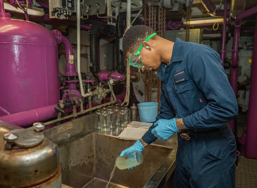 USS Ronald Reagan (CVN 76) Fuel Sampling