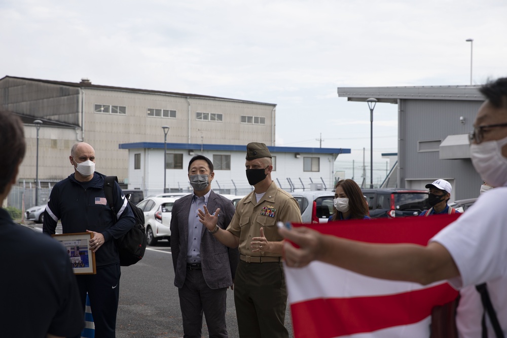 U.S. women's Olympic fencing team departs Iwakuni City