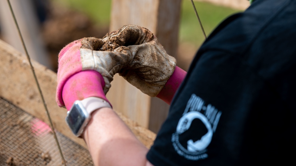 No man left behind: volunteers and veterans recover fallen service members