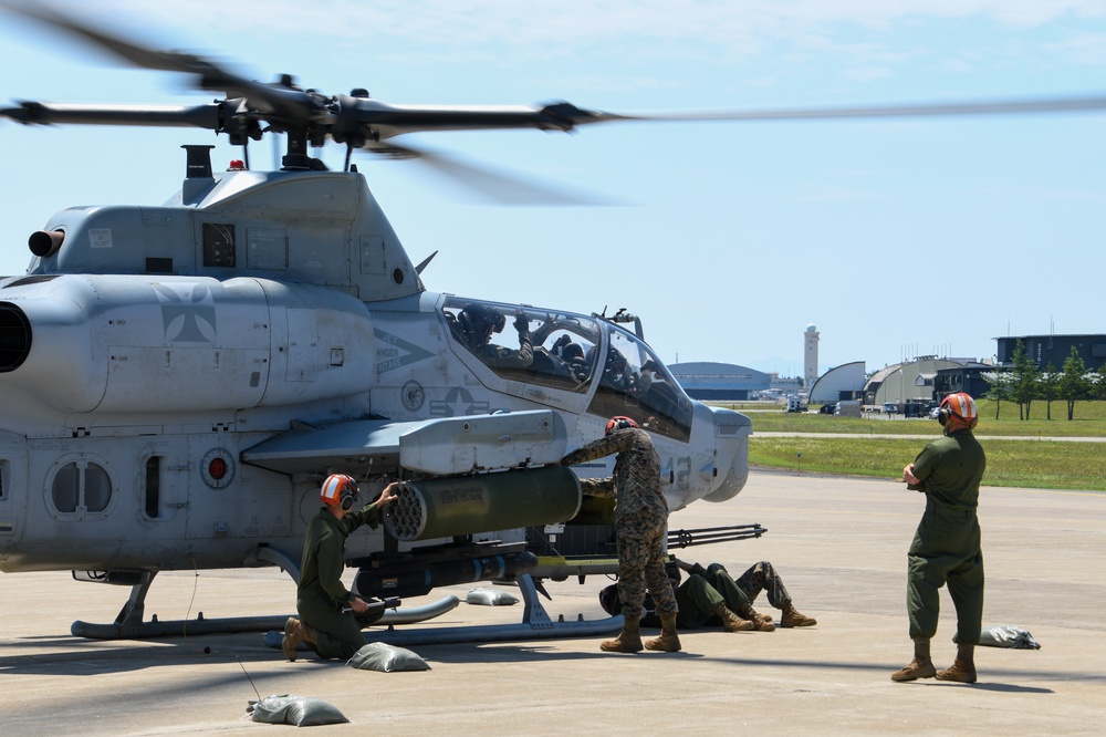 HMLA-169 Conducts Live Fire Exercises in Misawa
