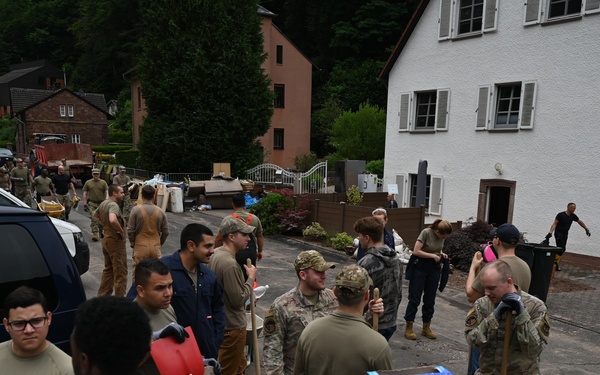52nd CES volunteers aid flood recovery in Auw an der Kyll