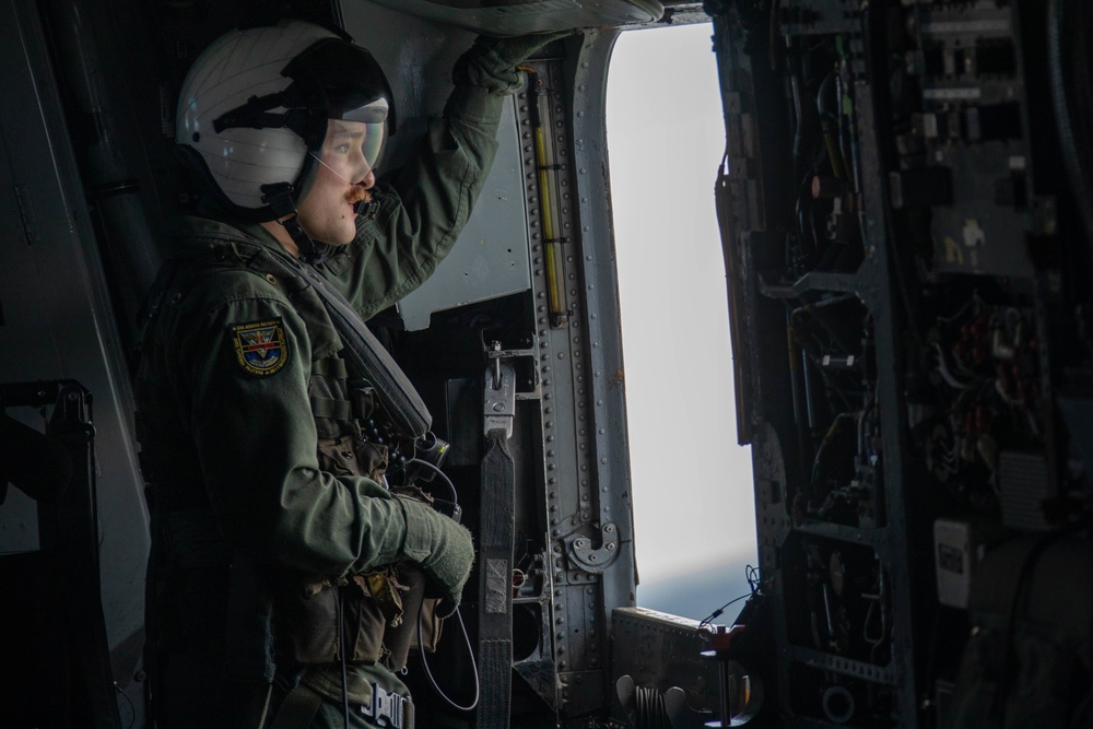 HM-12 Conducts Formation Flight