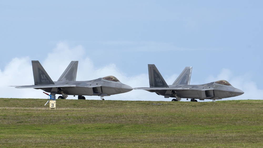 Maintainers prepare F-22 Raptors in support of Pacific Iron 2021