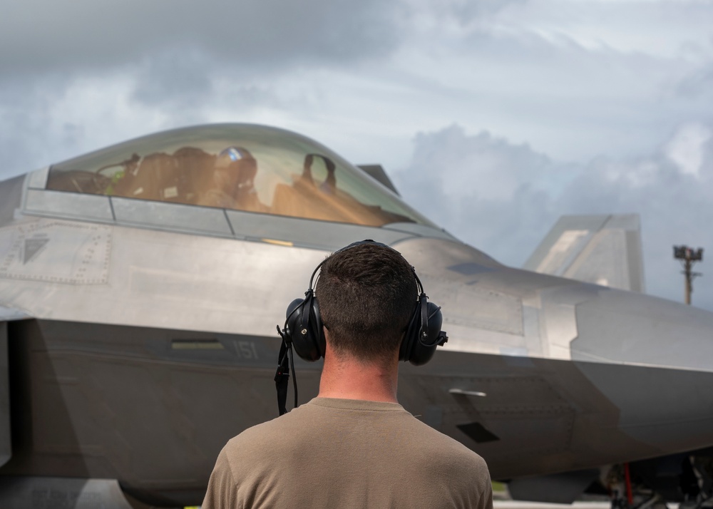 Maintainers prepare F-22 Raptors in support of Pacific Iron 2021