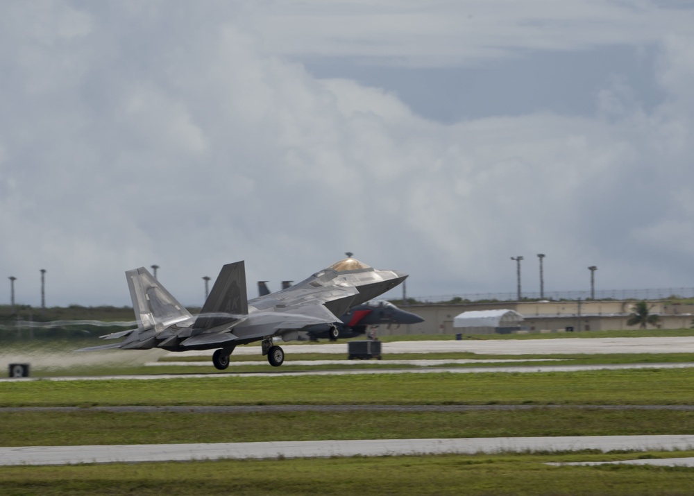 Maintainers prepare F-22 Raptors in support of Pacific Iron 2021